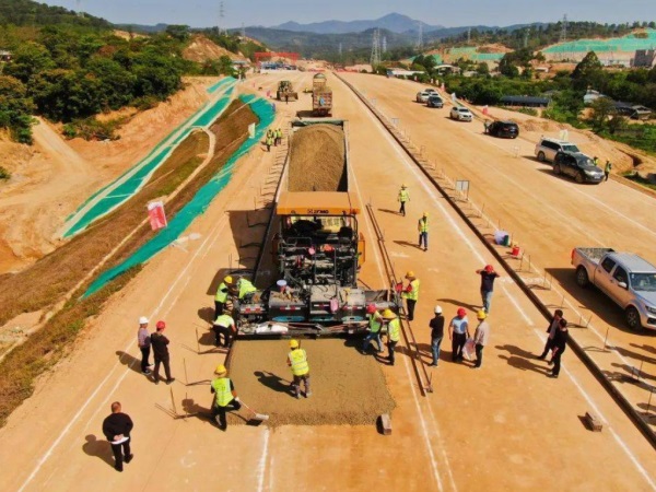阿坝高速公路